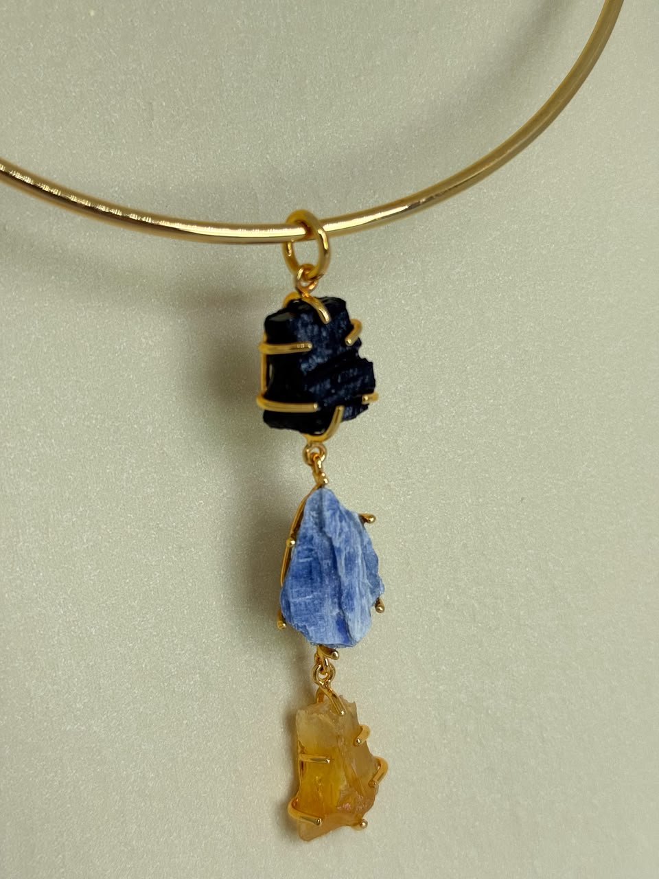 Collares